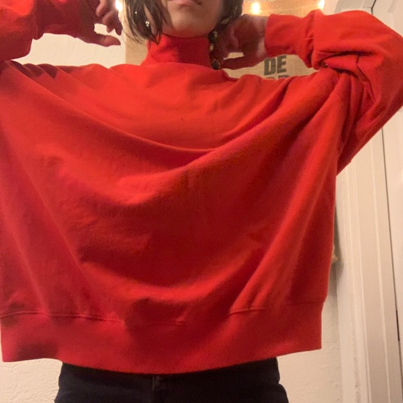 ❤️ red mock neck sweater ❤️ - Picture 3 of 5